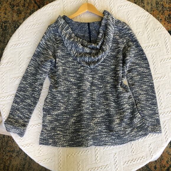 Natural Reflections BassPro Shops Blue Knit Hooded Sweater Women’s Small Pockets - Picture 4 of 9